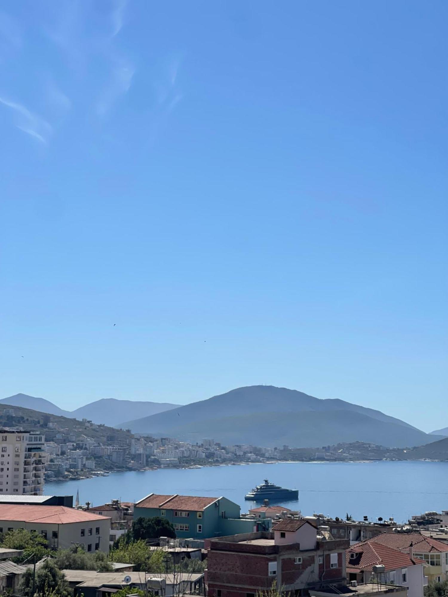 L.T. Noy'S Apartment Sarandë Eksteriør bilde