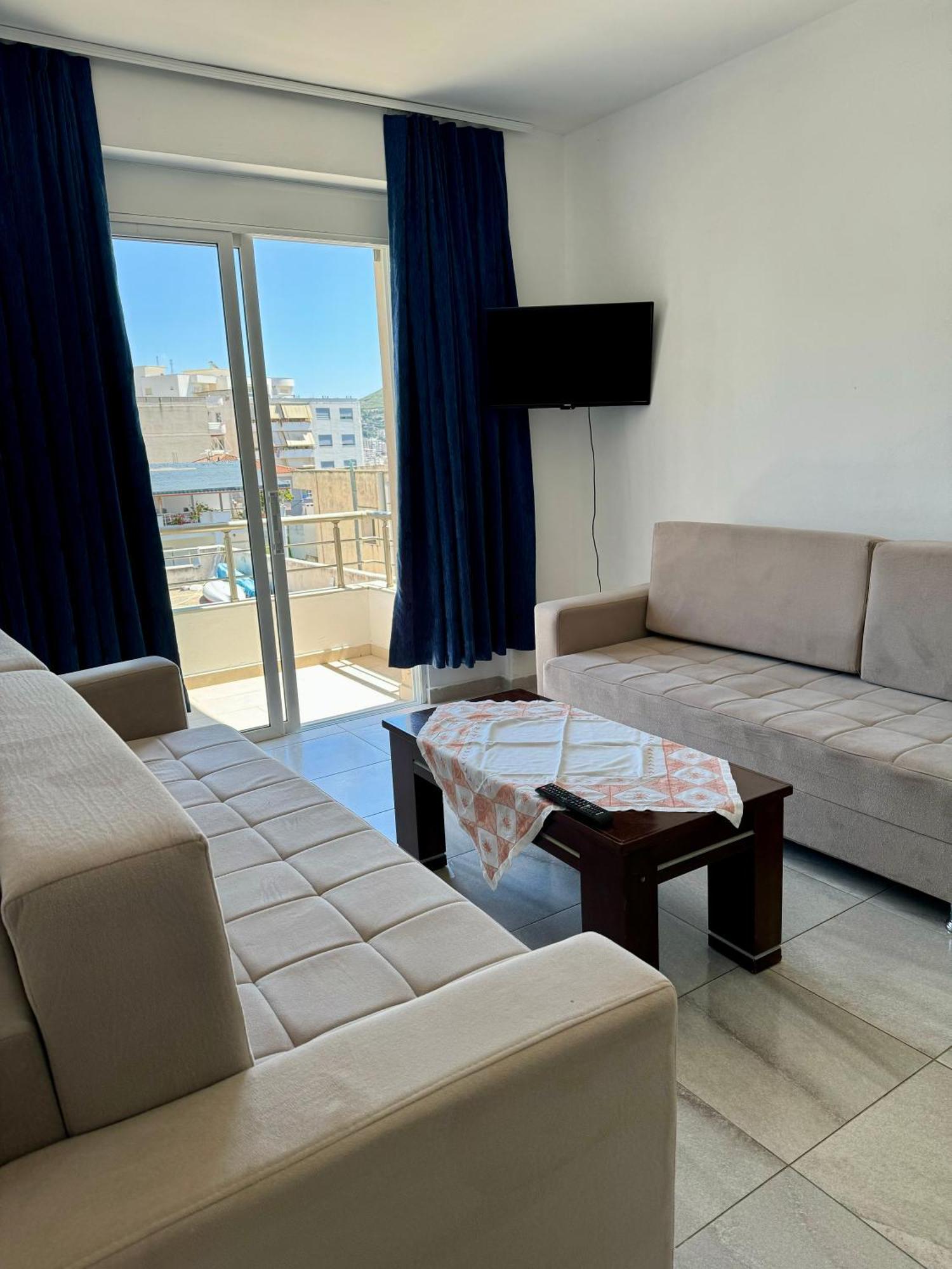 L.T. Noy'S Apartment Sarandë Eksteriør bilde